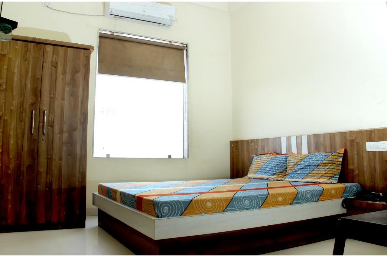 Athitya Hotel And Resort Sikar 外观 照片