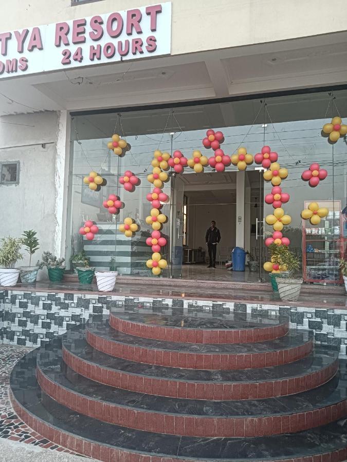 Athitya Hotel And Resort Sikar 外观 照片